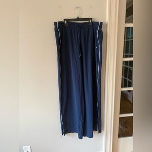NWOT Lululemon Court Rival Mid-Rise Flare Wide-Leg Track Pants Navy size 14